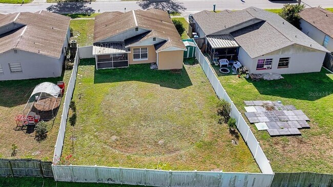 Foto del edificio - 1424 Vinetree Dr