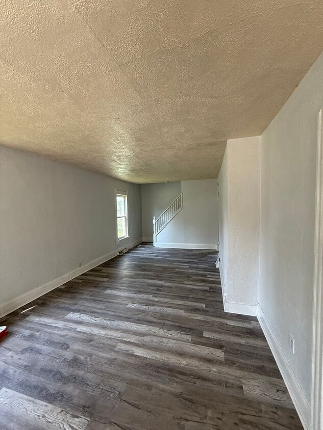 Primary Photo - SECTION 8 and EDEN Accepted!! Newly Renova...