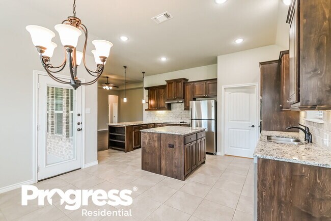 Foto del edificio - 325 Strait Ln