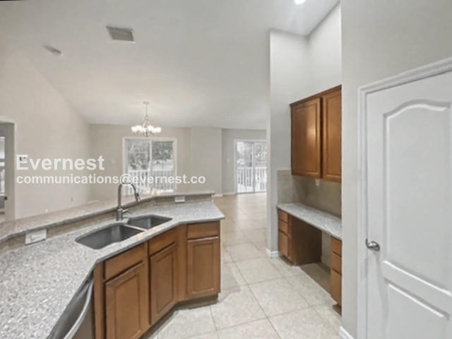 Foto del edificio - 7001 Interbay Blvd