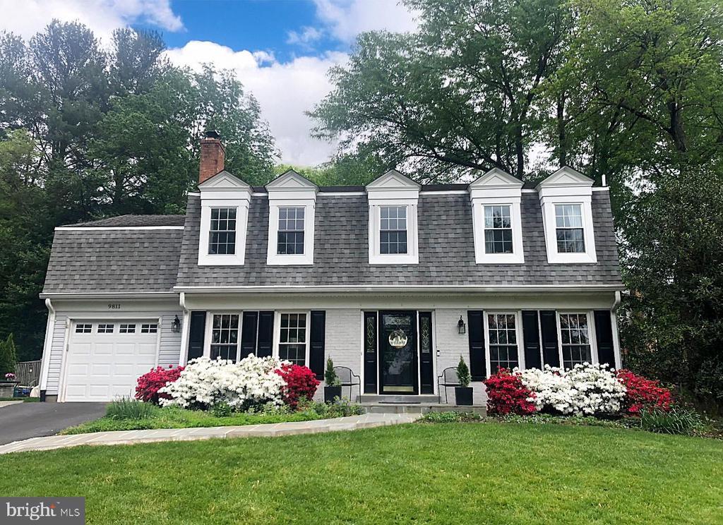 Foto principal - 9811 Meadow Knoll Ct