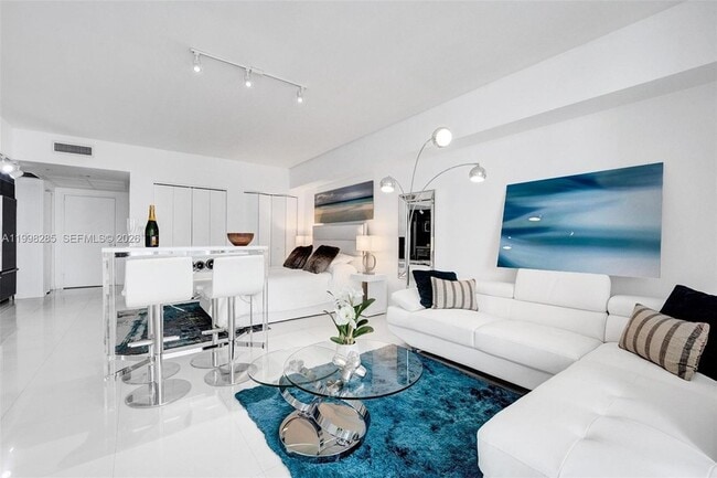 Photo - 475 Brickell Ave Apartment