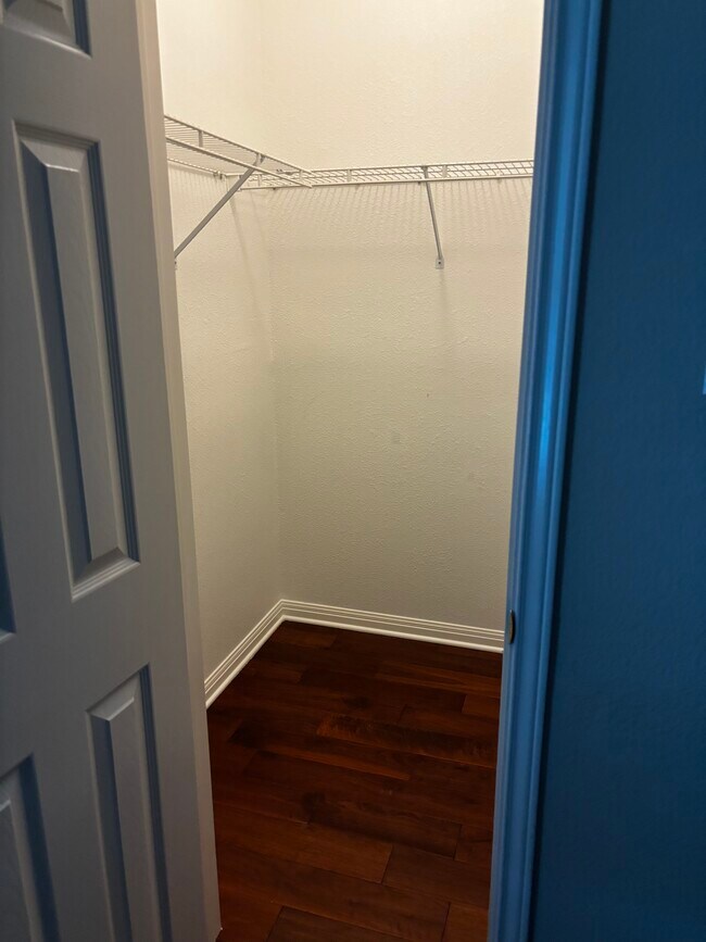 Foto del edificio - 17007 Copperhead Dr