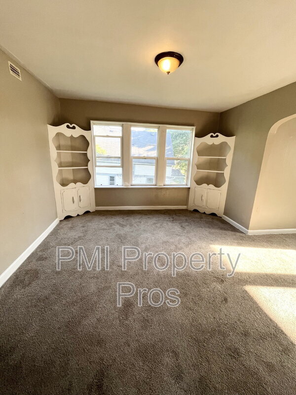 Foto del edificio - 3154A N 12th St Upper