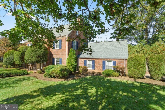 Foto del edificio - 1335 Holly St NW