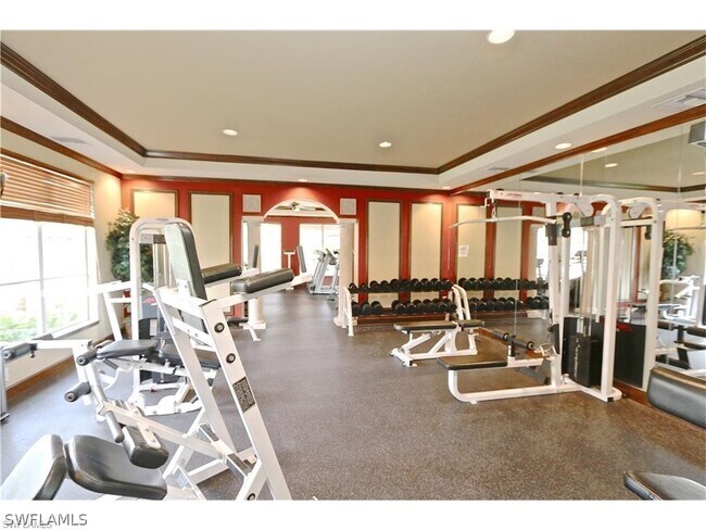 Foto del edificio - 1190 Reserve Way
