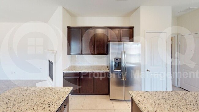 Building Photo - 1235 Acmite Ave