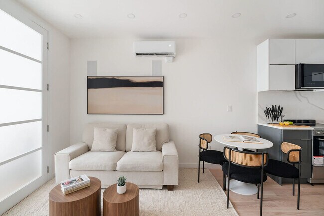 Foto del edificio - 347 E 78th St