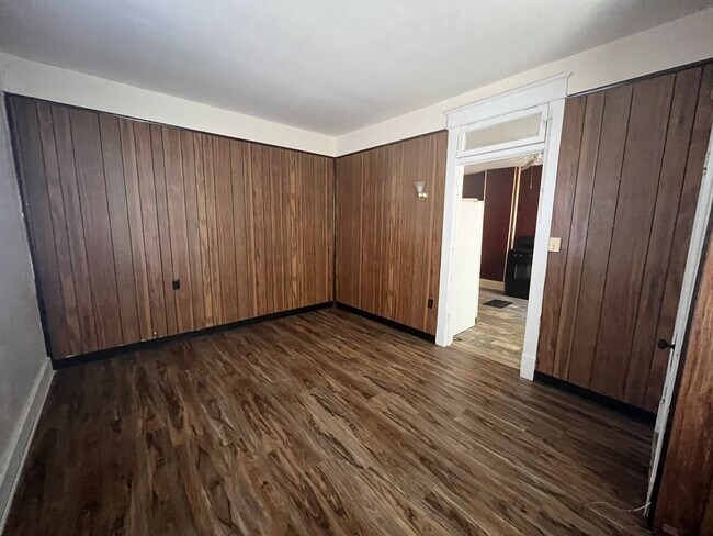 Foto del edificio - One Bedroom apartment in Alton