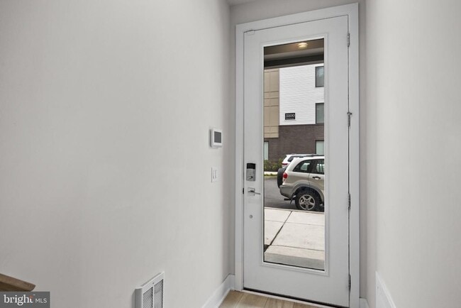 Foto del edificio - 2150 Northbank Pl