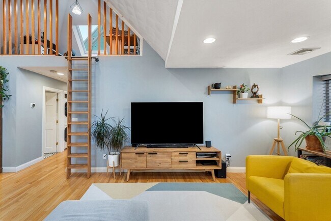 Foto del edificio - 890 Winthrop Ave