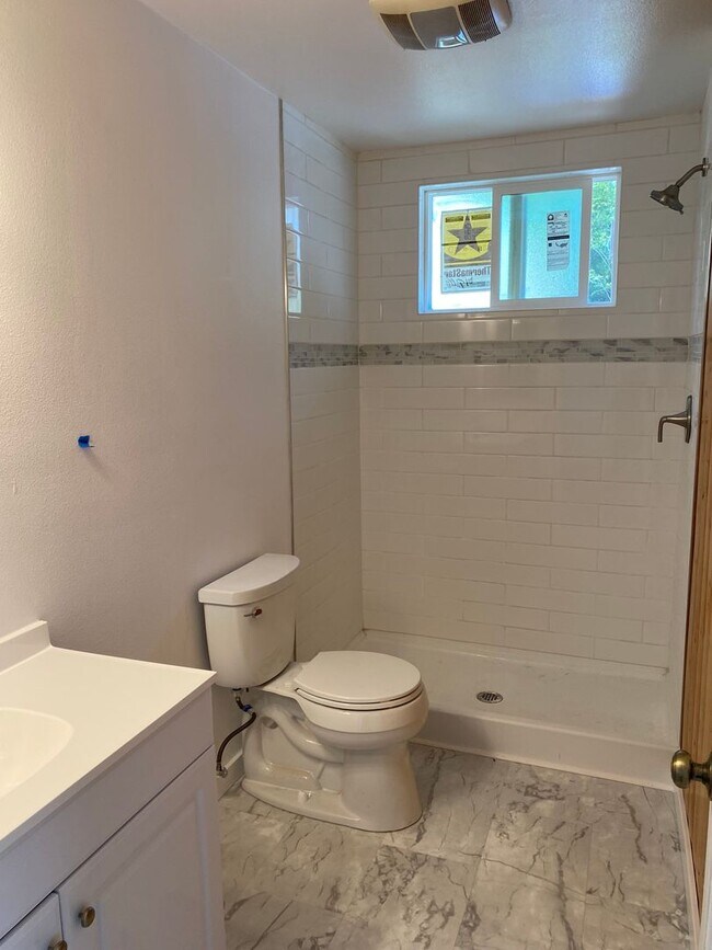 Foto del edificio - Charming Granny Unit in the Heart of the E...