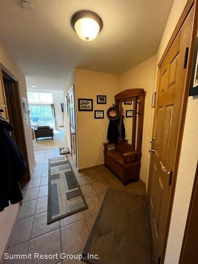 Building Photo - 1 br, 3 bath House - 951 N. Tenmile Dr.  U...