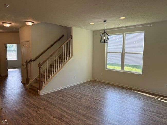 Building Photo - 1398 Sarah Way