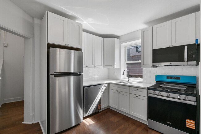 Foto del edificio - 2306 E Carson St