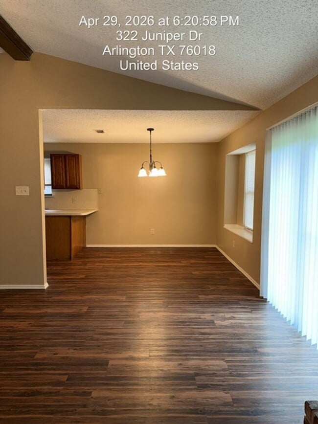 Building Photo - 322 Juniper Dr