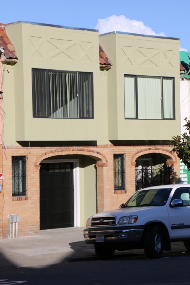 Foto del edificio - 1674 Palou Ave