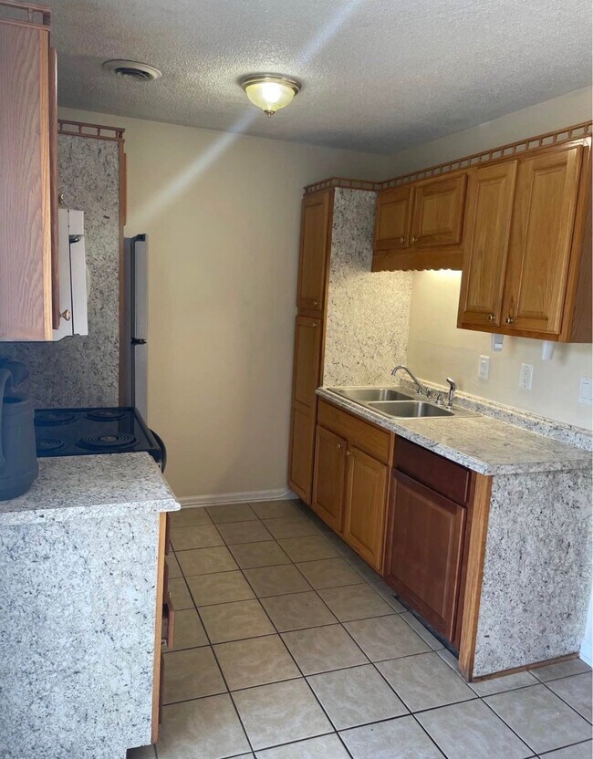 Foto del edificio - 107 Hickory Ln