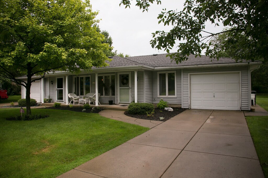 Primary Photo - 4495 Shimerville Rd