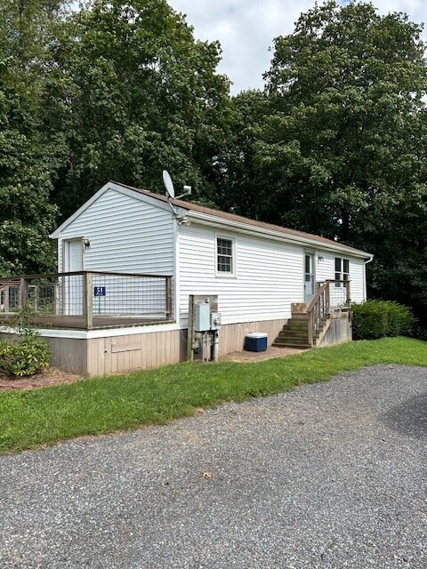 Foto del edificio - 51 Liberty Ln