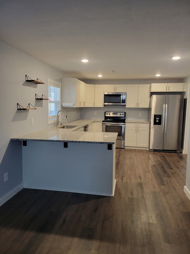 6670 Sunnyslope Dr, Osseo, MN 55311 House Rental in Osseo, MN