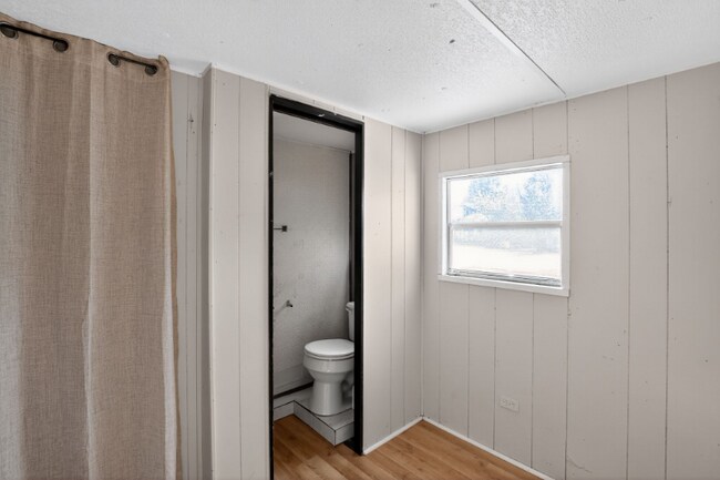 Foto del edificio - 220 N Illinois Ave