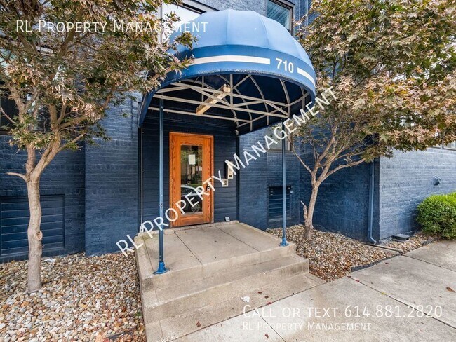 Foto del edificio - WAIVED APPLICATION FEE WITH SIGNED LEASE!!...