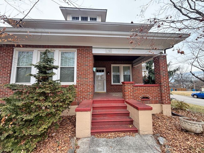 Foto del edificio - 1901 Avon Rd SW