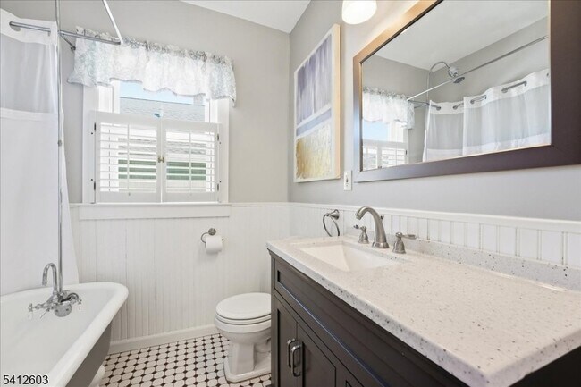 Foto del edificio - 30 Central Ave