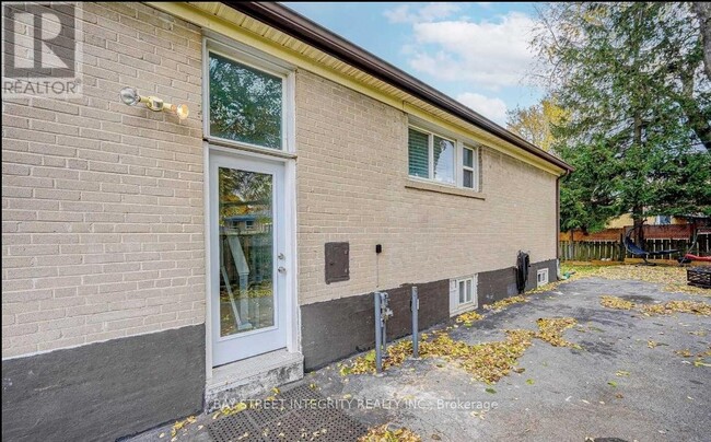 Photo du bâtiment - 416 Browndale Crescent