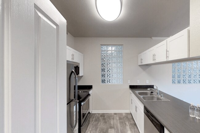 Foto del edificio - 27662 Aliso Creek Rd