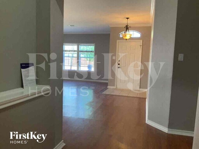 Building Photo - 3512 Big Horn Trail