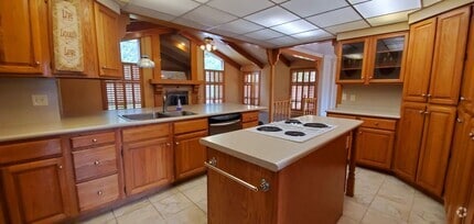 Building Photo - 728 W 800 S