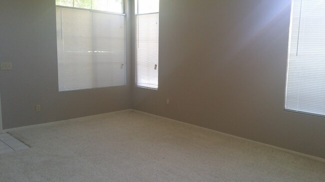 Building Photo - 8528 Maple Hall Dr