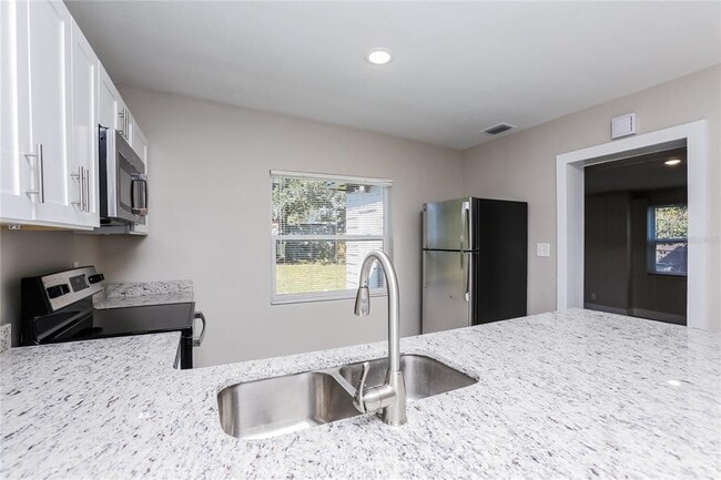 Building Photo - 5203 Montague Pl