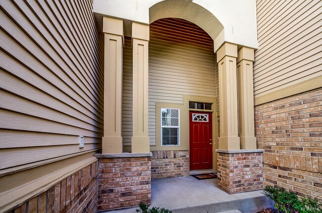 Foto del edificio - 1603 Spyglass Cir