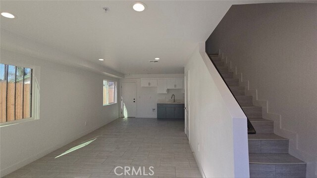 Foto del edificio - 10415 Avalon Blvd