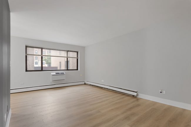 Building Photo - 6021 N Winthrop Ave