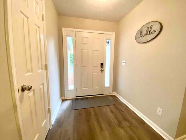 Building Photo - 2495 Danver Ln