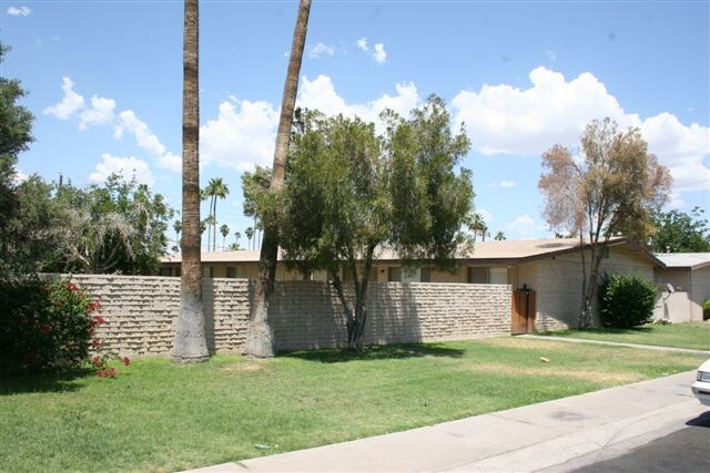 6622 de Avalon - 6616-6622 E Avalon Dr