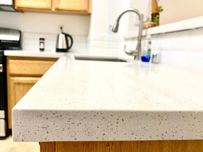 Building Photo - 326 Marina Way