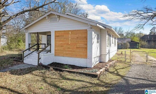 Building Photo - 3175 Allison-Bonnett Memorial Dr