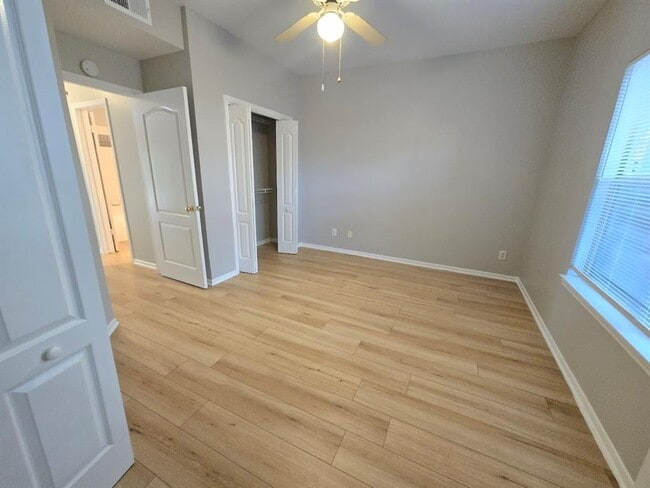 Building Photo - 6000-4 Shepherd Mountain Cove