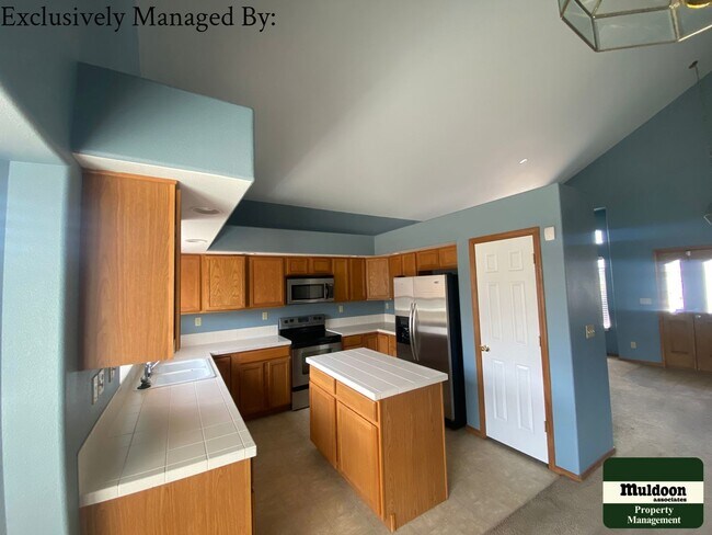 Foto del edificio - Beautiful home in Claremont Ranch