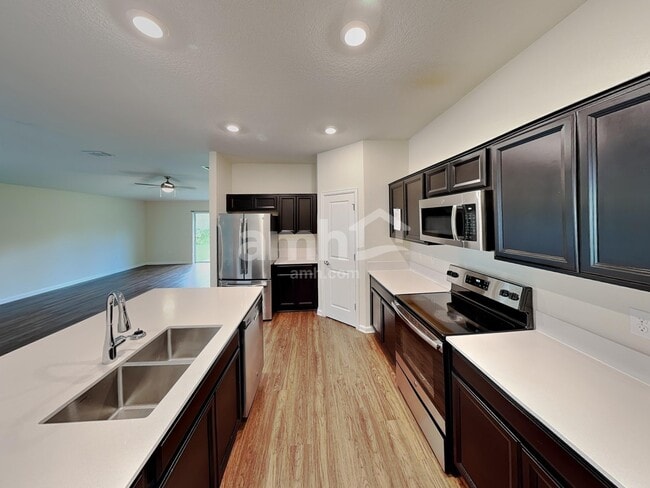 Building Photo - 4351 Seven Canyons Dr