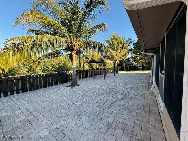 Building Photo - 141 Schneider Dr