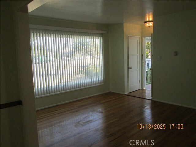 Foto del edificio - 4803 Lakewood Blvd