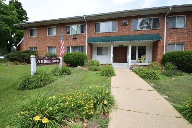 Arbor - Arbor Arms Apartments