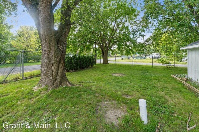Building Photo - 2 br, 1 bath House - 17315 Windsor