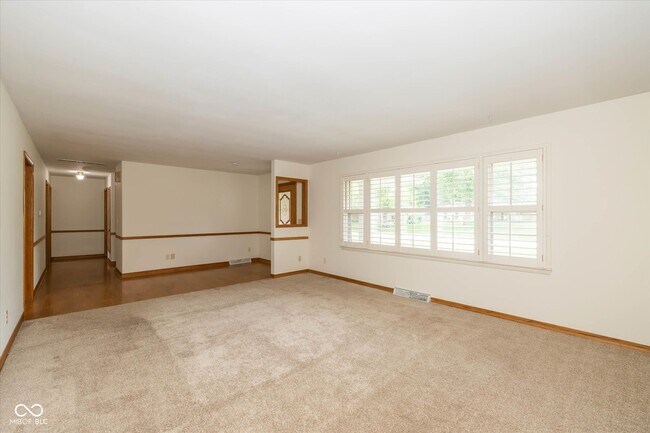 Foto del edificio - 647 Alwyne Rd